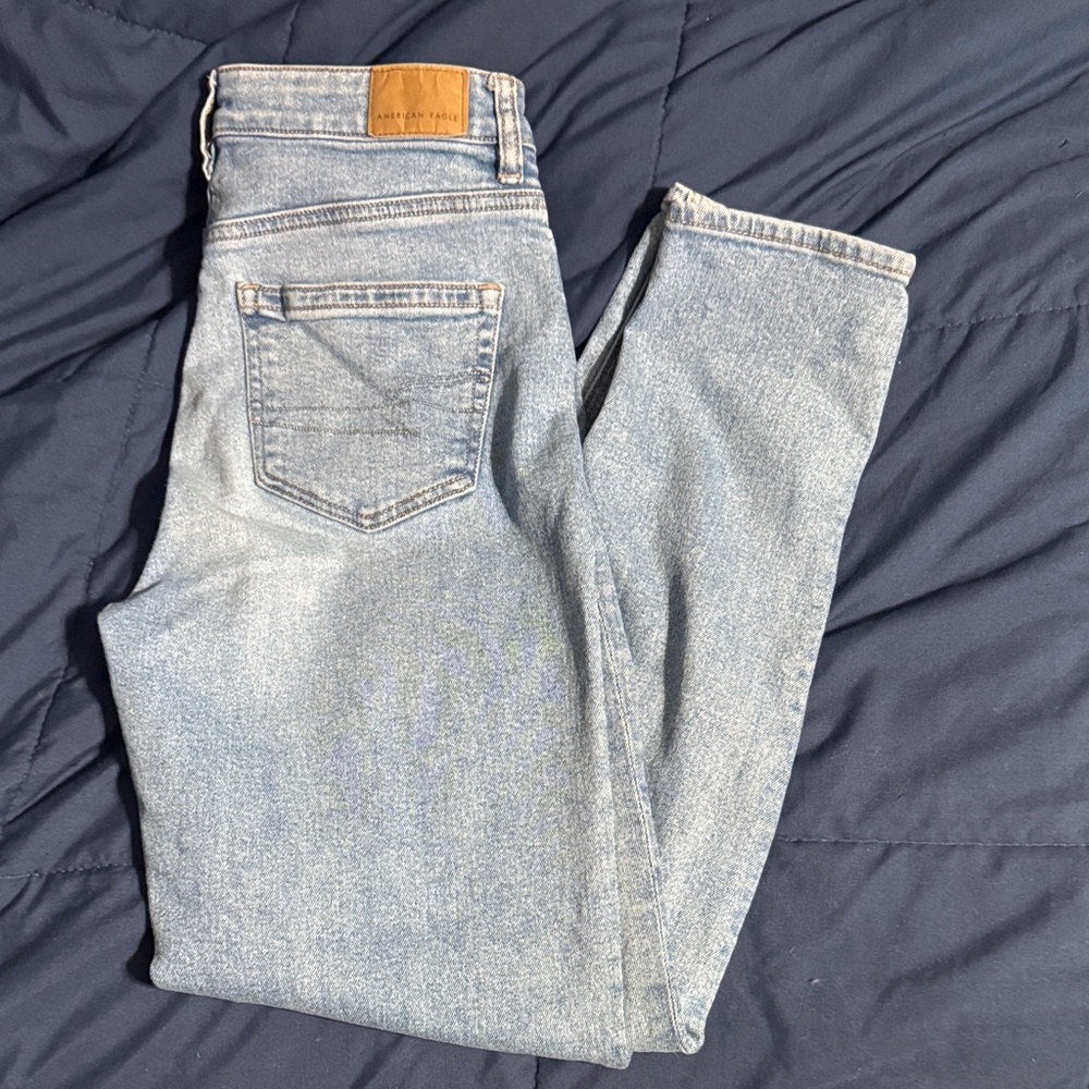 American Eagle Outfitters Light Wash Slim Jeans